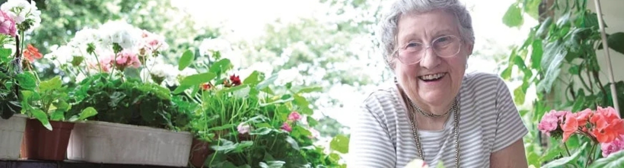 age_uk_gardening_partnership_banner
