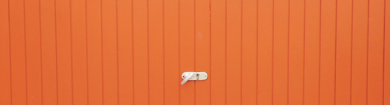 garage-door-orange-900
